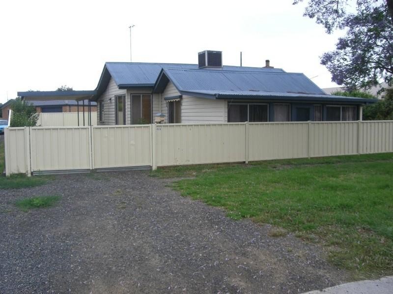435 Henry Street, Deniliquin NSW 2710