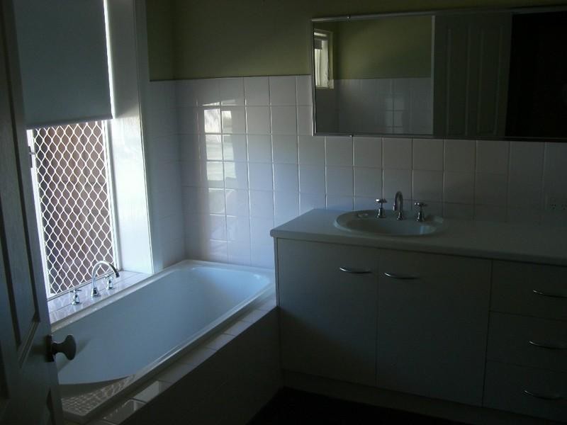 119 Junction Street, Deniliquin NSW 2710
