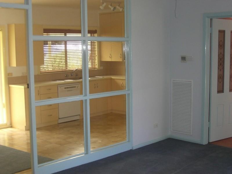 127 Hughes Street, Deniliquin NSW 2710