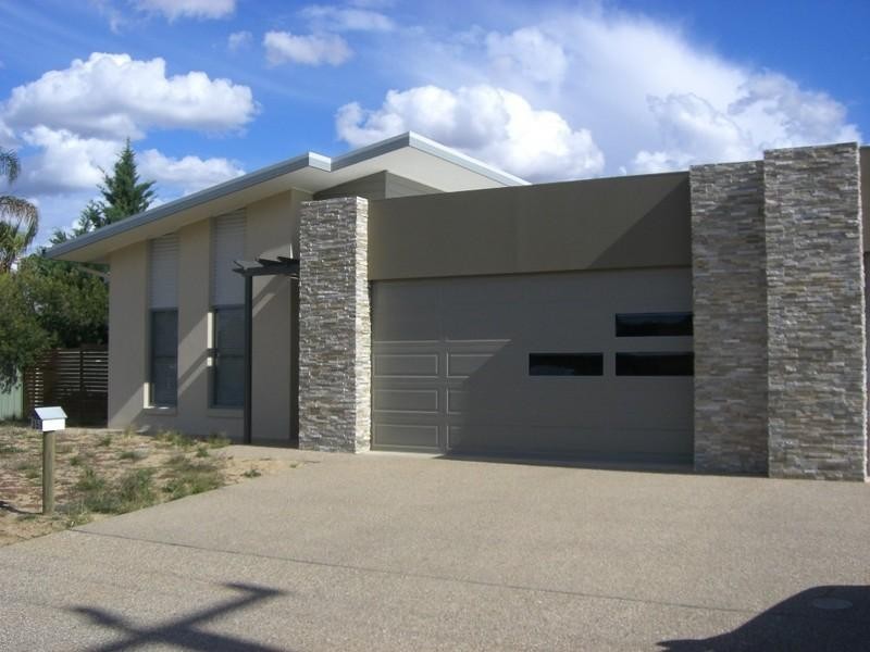 358 Sloane Street, Deniliquin NSW 2710