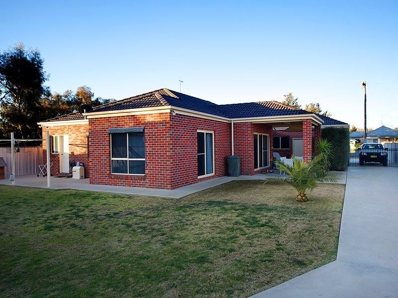 472 Maher Street, Deniliquin NSW 2710