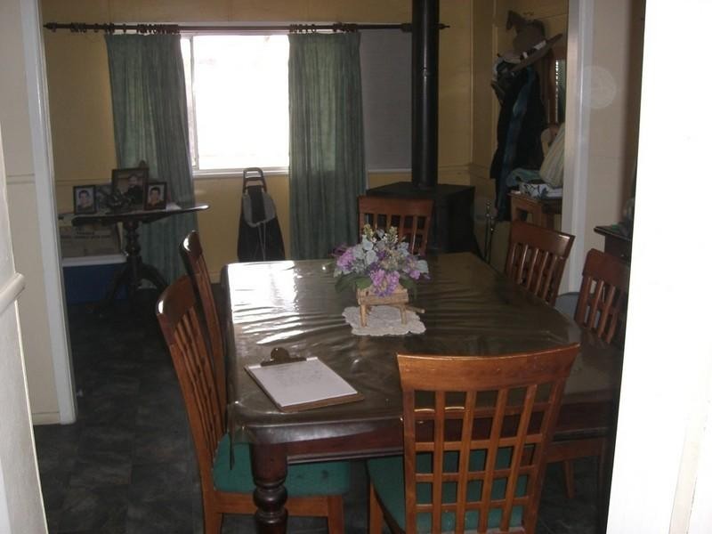 416 Wood Street, Deniliquin NSW 2710