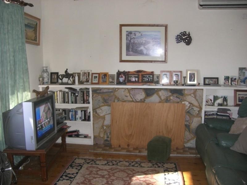 416 Wood Street, Deniliquin NSW 2710