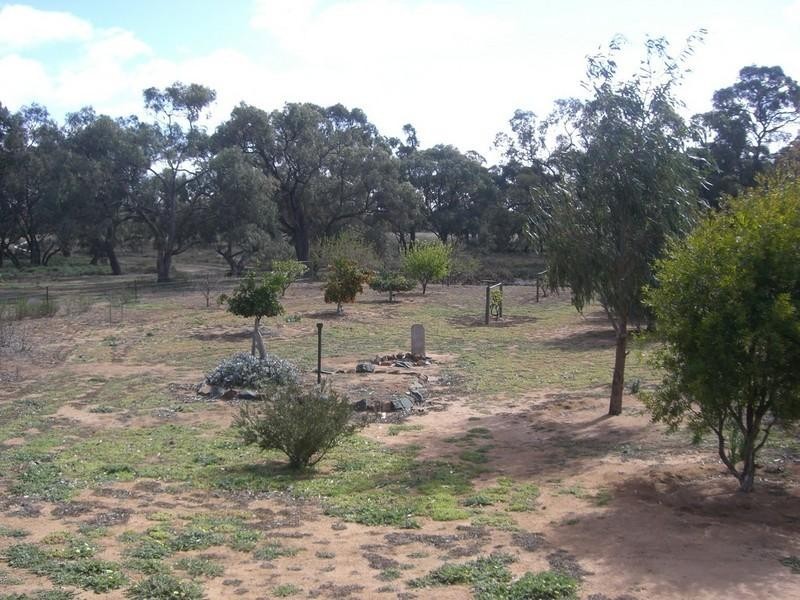10/11 Cobb Highway, Booroorban NSW 2710