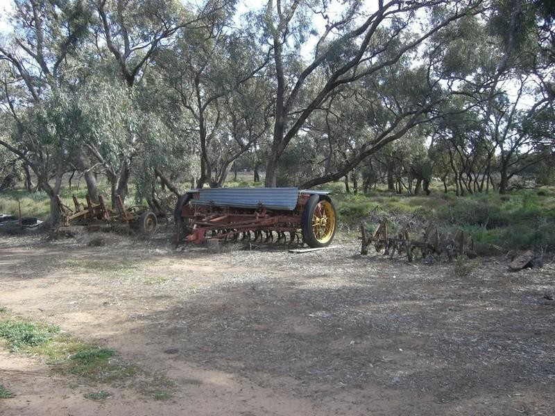 10/11 Cobb Highway, Booroorban NSW 2710