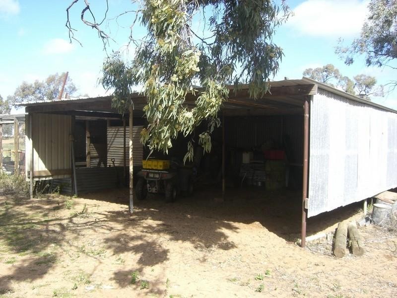 10/11 Cobb Highway, Booroorban NSW 2710