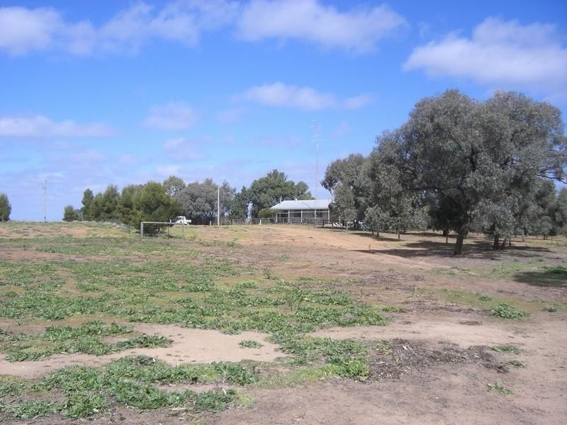 10/11 Cobb Highway, Booroorban NSW 2710