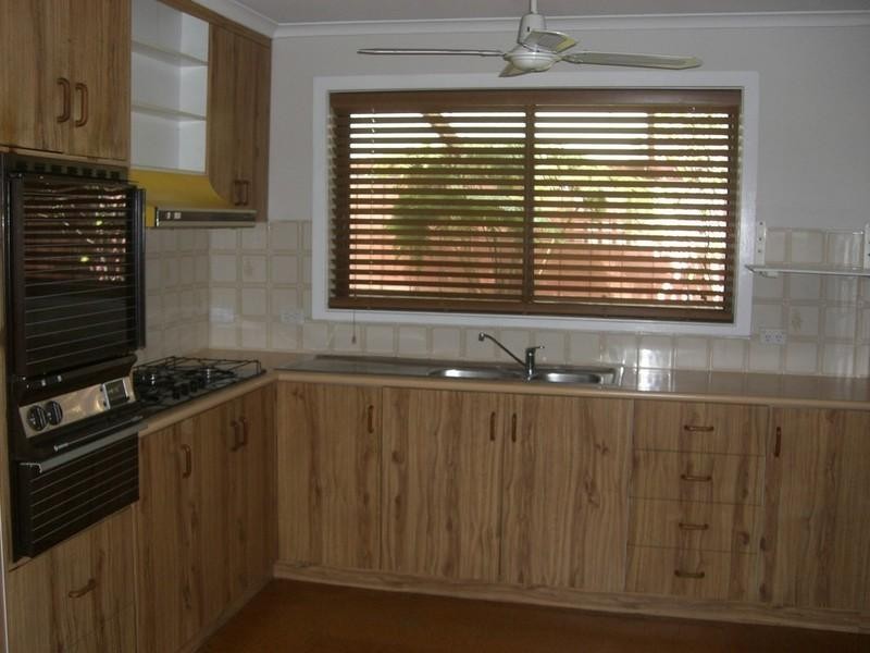 77 Macauley Street, Deniliquin NSW 2710