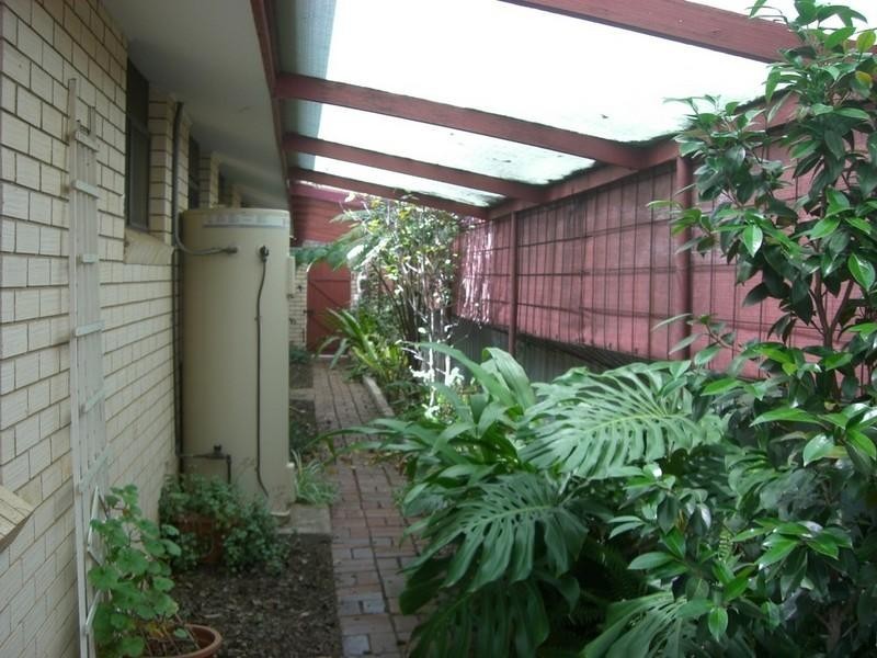 77 Macauley Street, Deniliquin NSW 2710