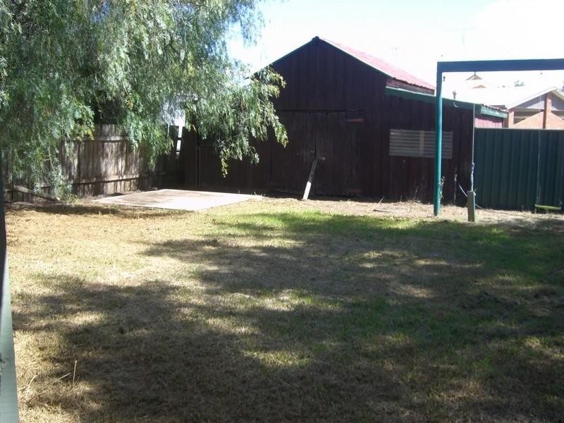 220 Henry Street, Deniliquin NSW 2710