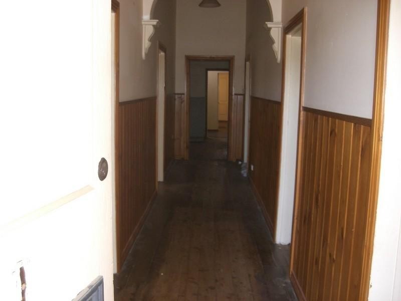 220 Henry Street, Deniliquin NSW 2710