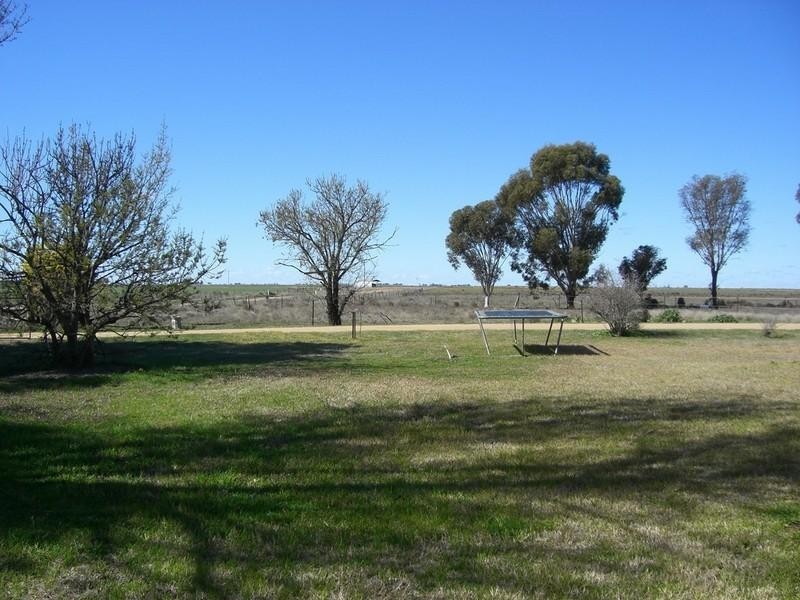 211 Royal Road, Deniliquin NSW 2710