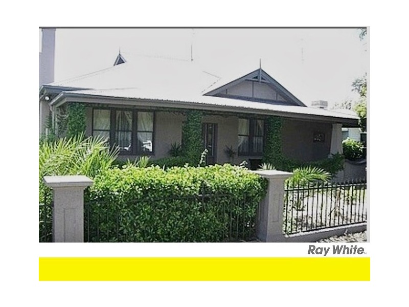 351 Henry Street, Deniliquin NSW 2710