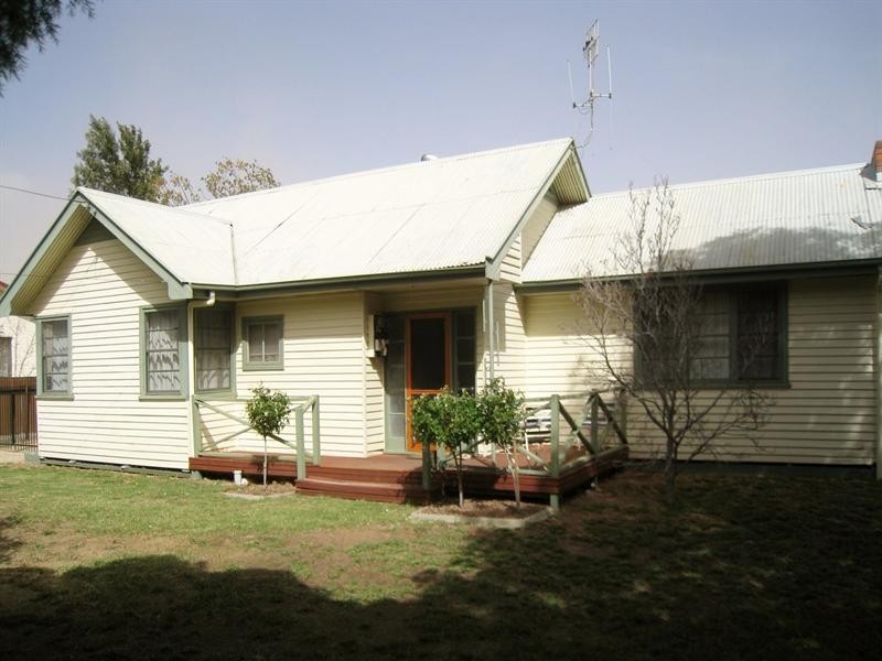 502 St Michael Street, Deniliquin NSW 2710