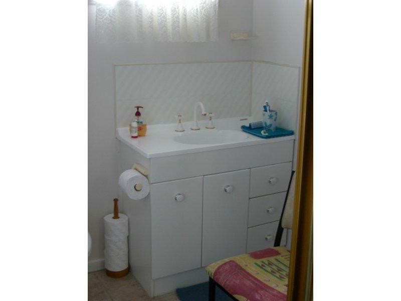 2/427 Harfleur Street, Deniliquin NSW 2710