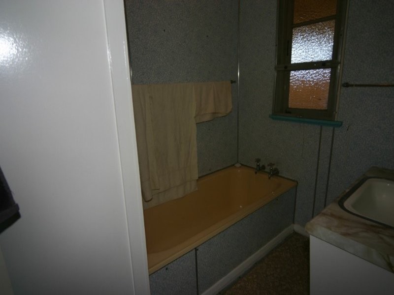 105 Bunya Street, Dalby QLD 4405