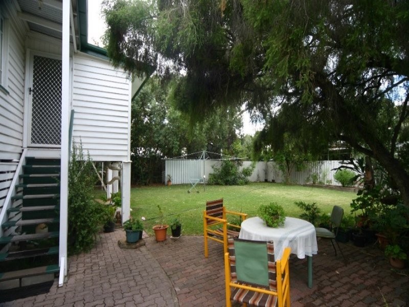 31 Bunya Street, Dalby QLD 4405