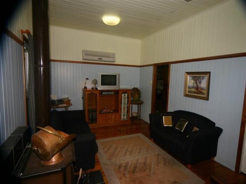 55 Edward Street, Dalby QLD 4405