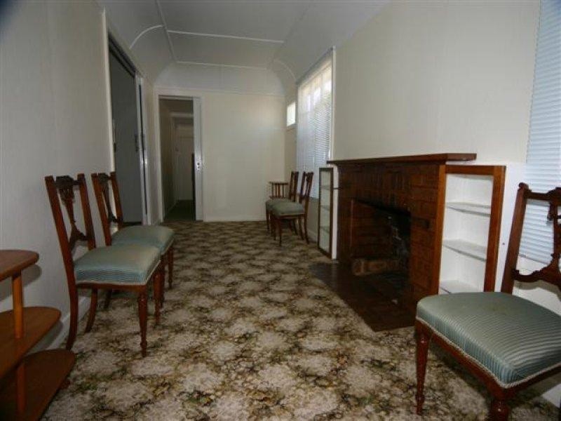 45 Bunya Street, Dalby QLD 4405