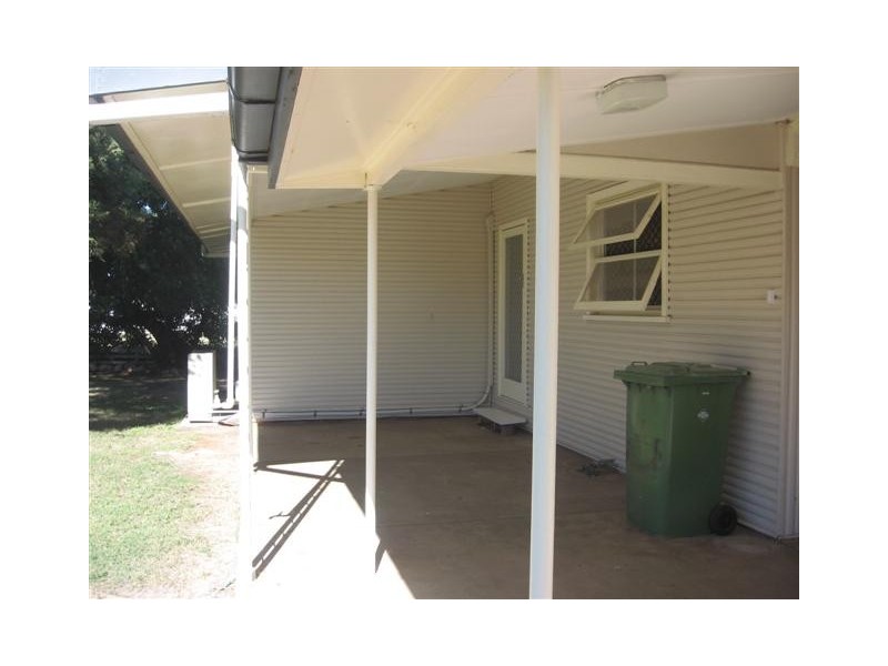 3 Hawthorne Street, Dalby QLD 4405