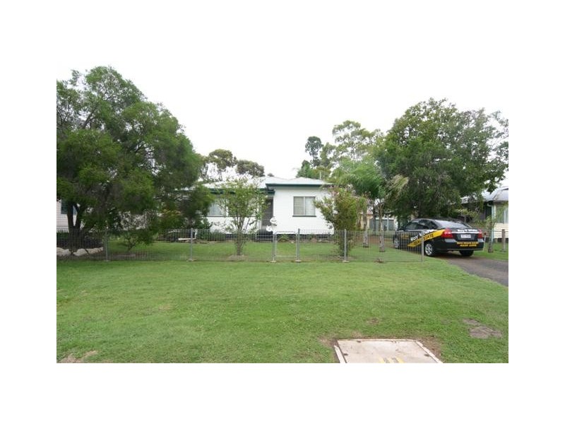 4 Garrow Street, Dalby QLD 4405