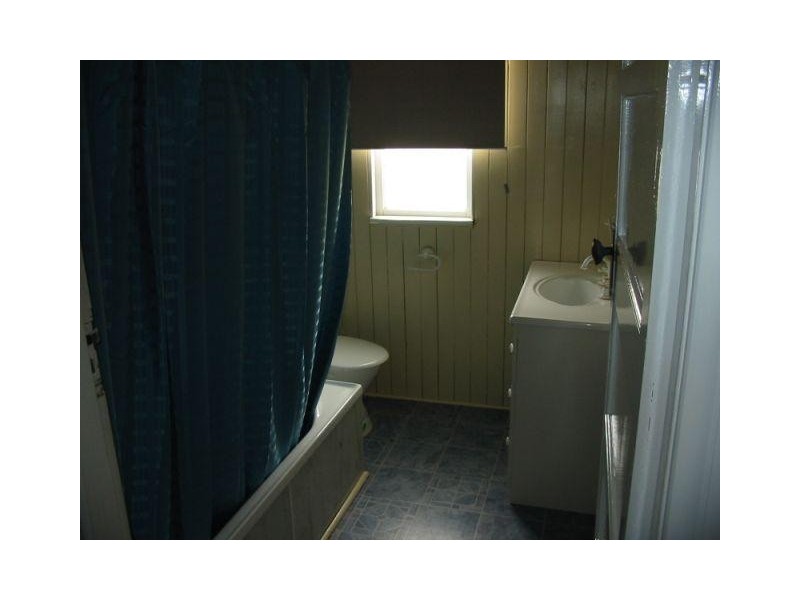 24 Charles Street, Dalby QLD 4405