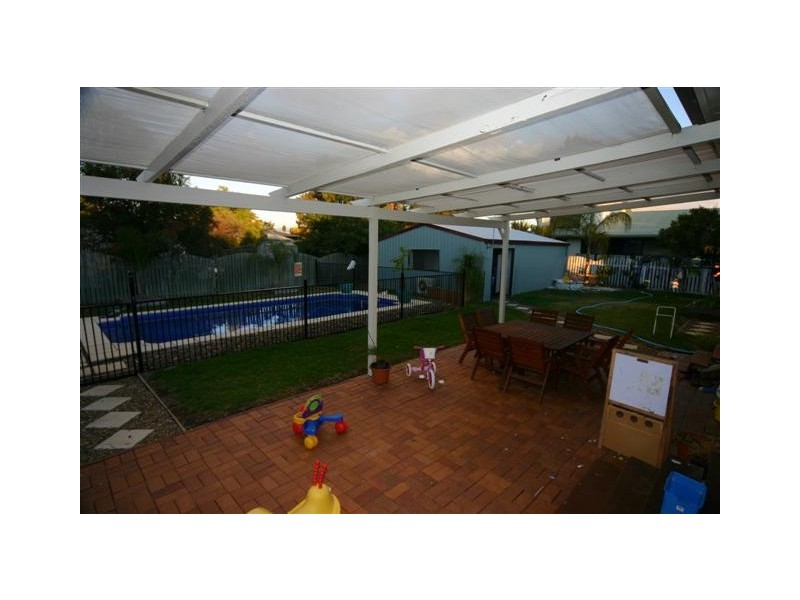 8 Lawson Street, Dalby QLD 4405