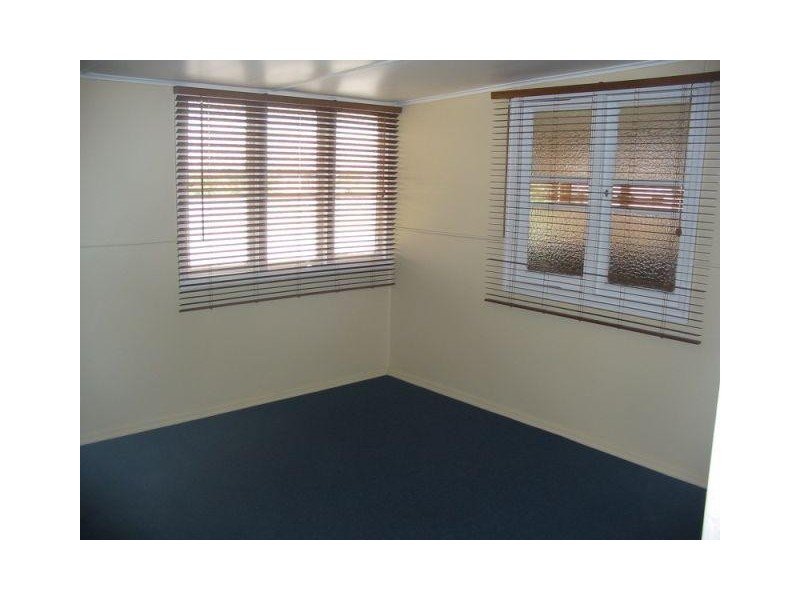 24 Charles Street, Dalby QLD 4405