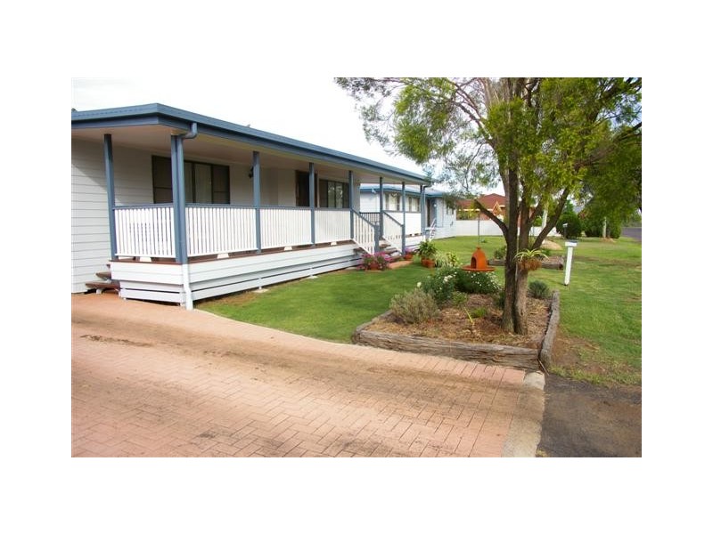 4 Edna Street, Dalby QLD 4405