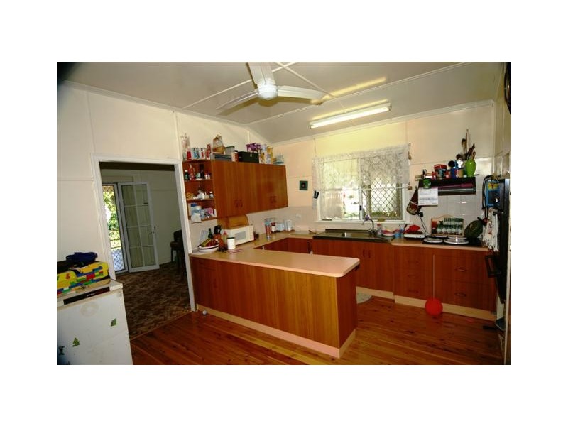 2 Vowles Street, Dalby QLD 4405