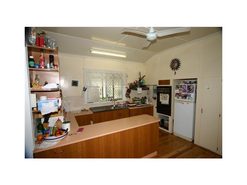 2 Vowles Street, Dalby QLD 4405