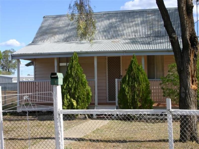 4 North Street, Dalby QLD 4405