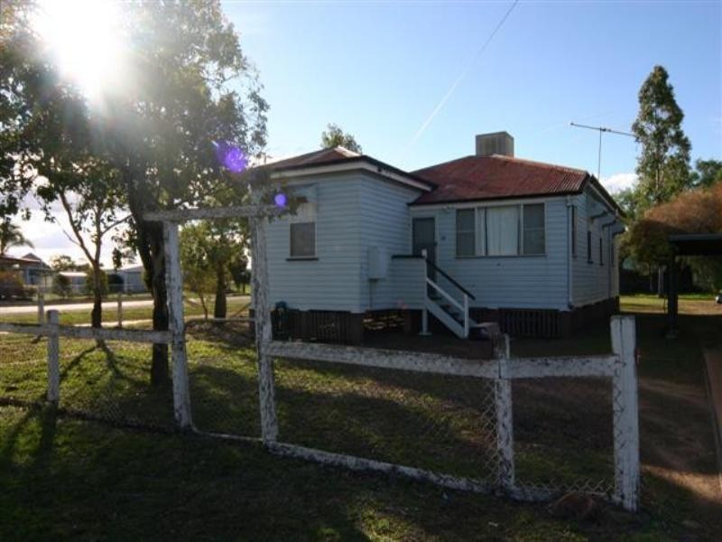 19 Etty Street, Dalby QLD 4405