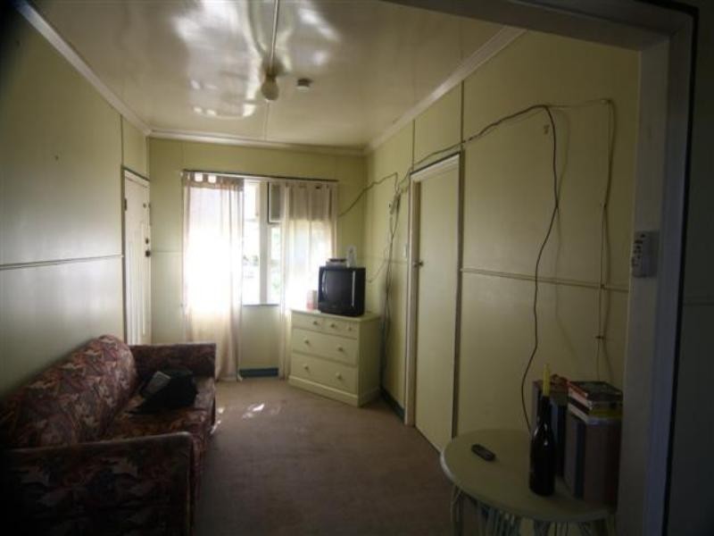 13 Nearhos Street, Dalby QLD 4405