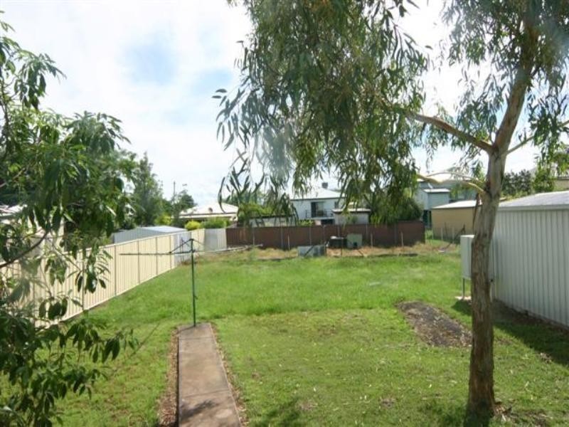 10 Carlow Drive, Dalby QLD 4405
