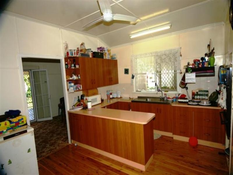 2 Vowles Street, Dalby QLD 4405