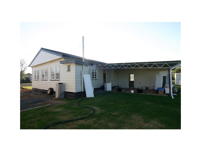 29 Edward Street, Dalby QLD 4405