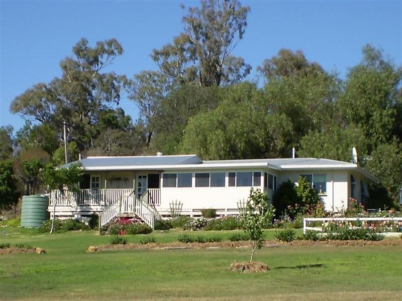 . Moorlands, Oakey QLD 4401