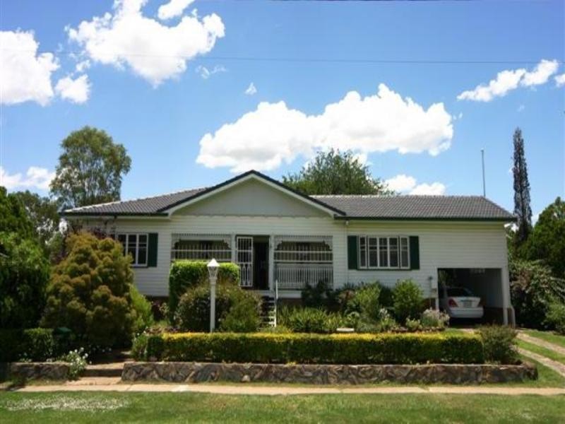 28 Myall Street, Dalby QLD 4405