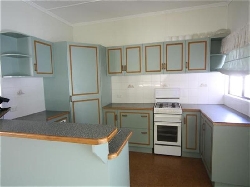 32 Edward Street, Dalby QLD 4405