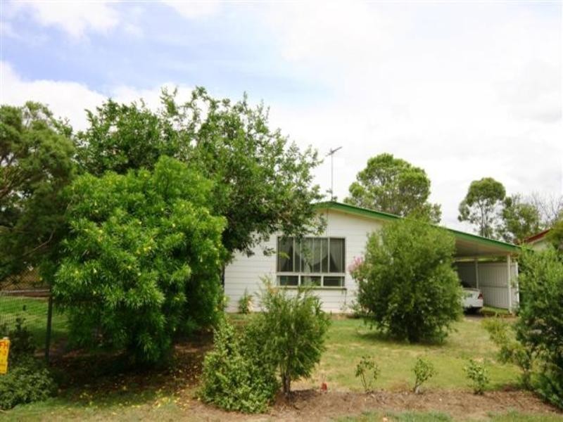 84 Wood Street, Dalby QLD 4405