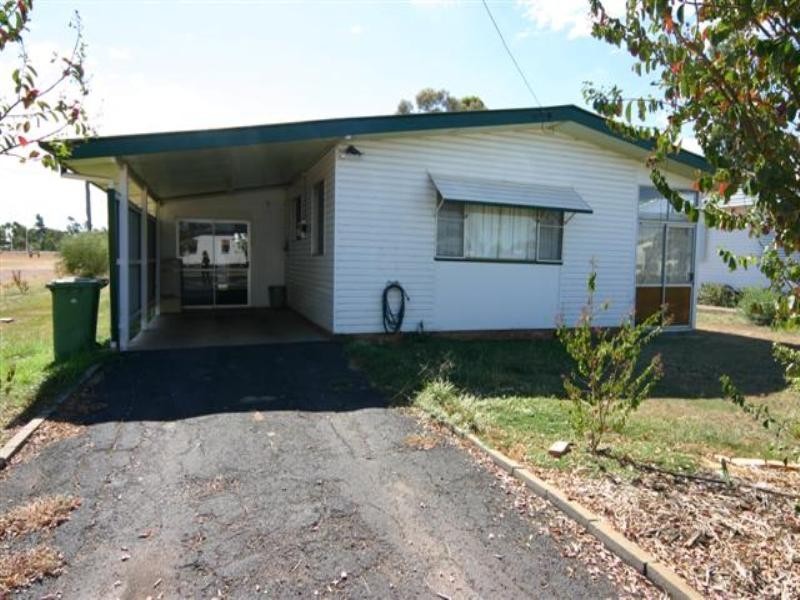 6 Nicholson, Dalby QLD 4405
