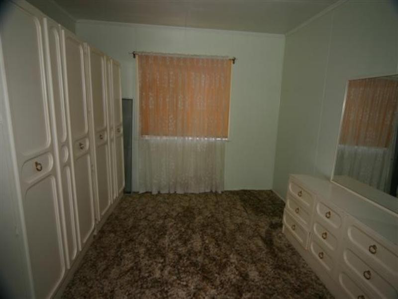 6 Nicholson, Dalby QLD 4405