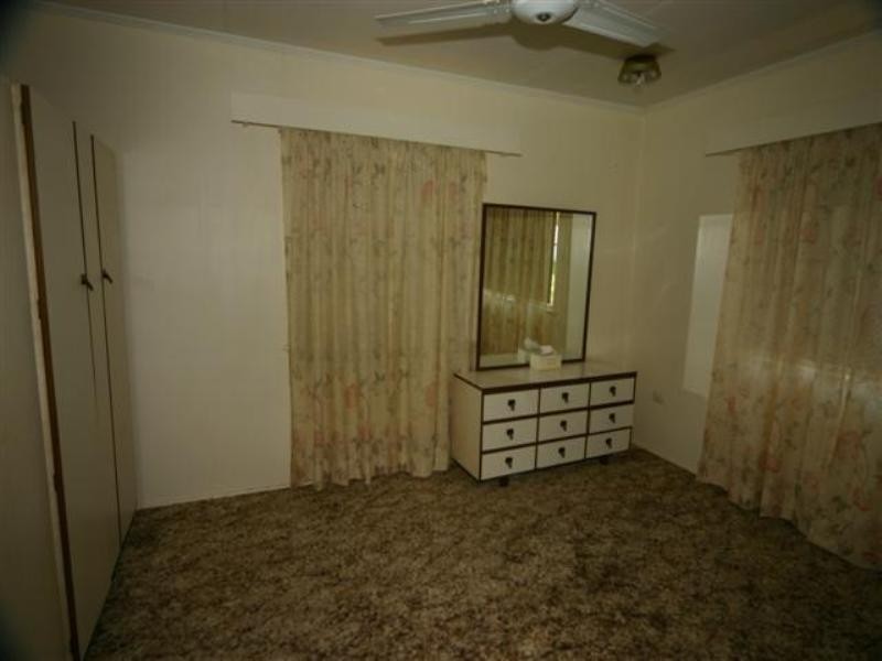 6 Nicholson, Dalby QLD 4405