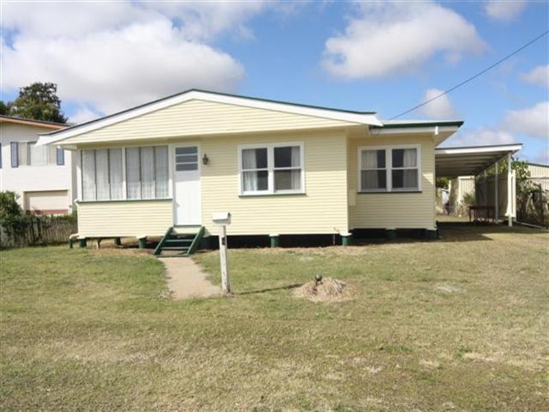 13 Geisel Street, Dalby QLD 4405