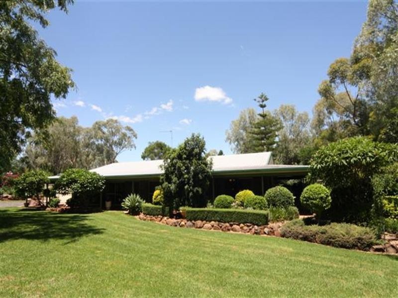 54 Chelldan Avenue, Dalby QLD 4405