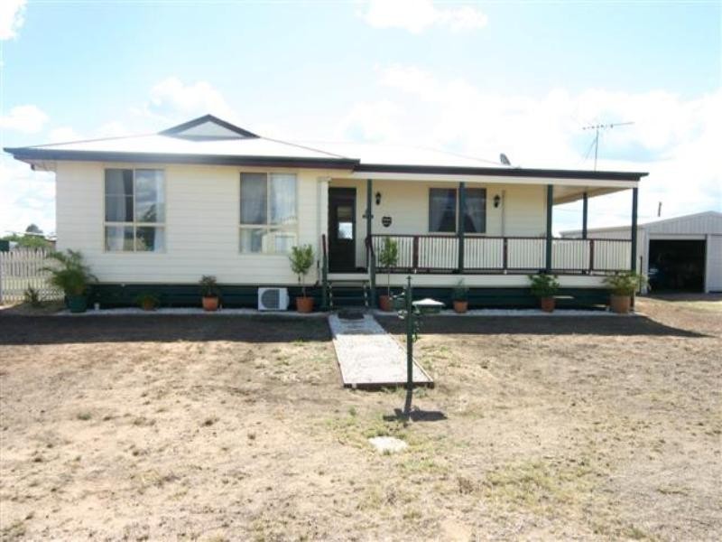5 Mitchell Place, Dalby QLD 4405