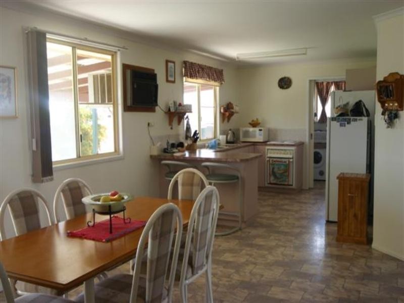 5 Mitchell Place, Dalby QLD 4405