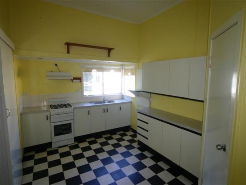 7 Moy Street, Dalby QLD 4405