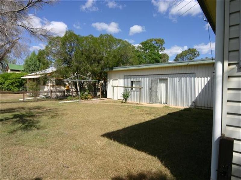 22 Etty Street, Dalby QLD 4405